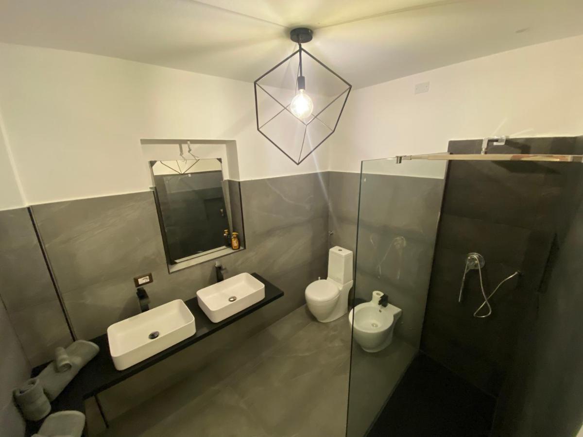 Honey Apartment Cesena Bagian luar foto