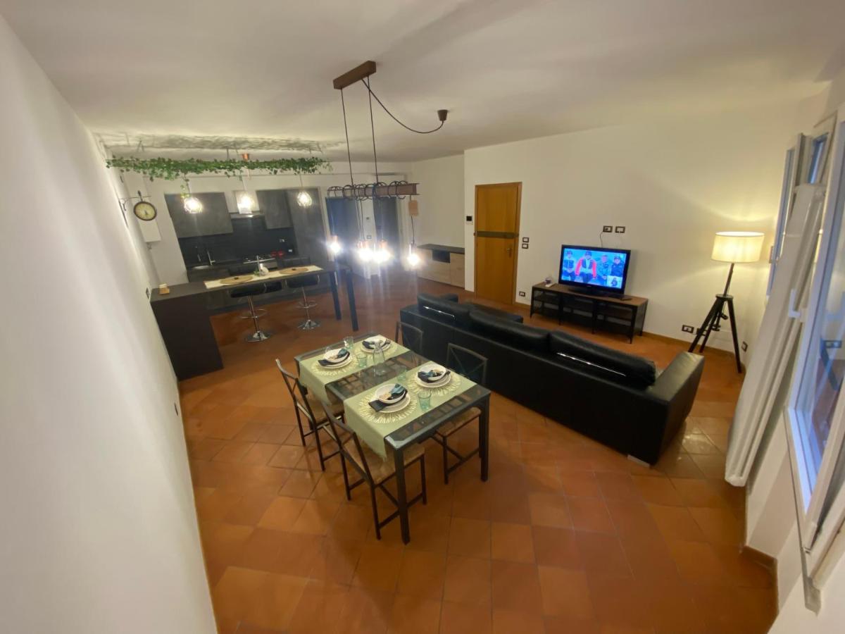 Honey Apartment Cesena Bagian luar foto